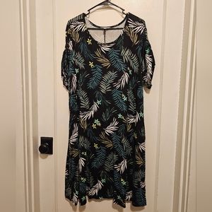 Tropical floral t-shirt dress